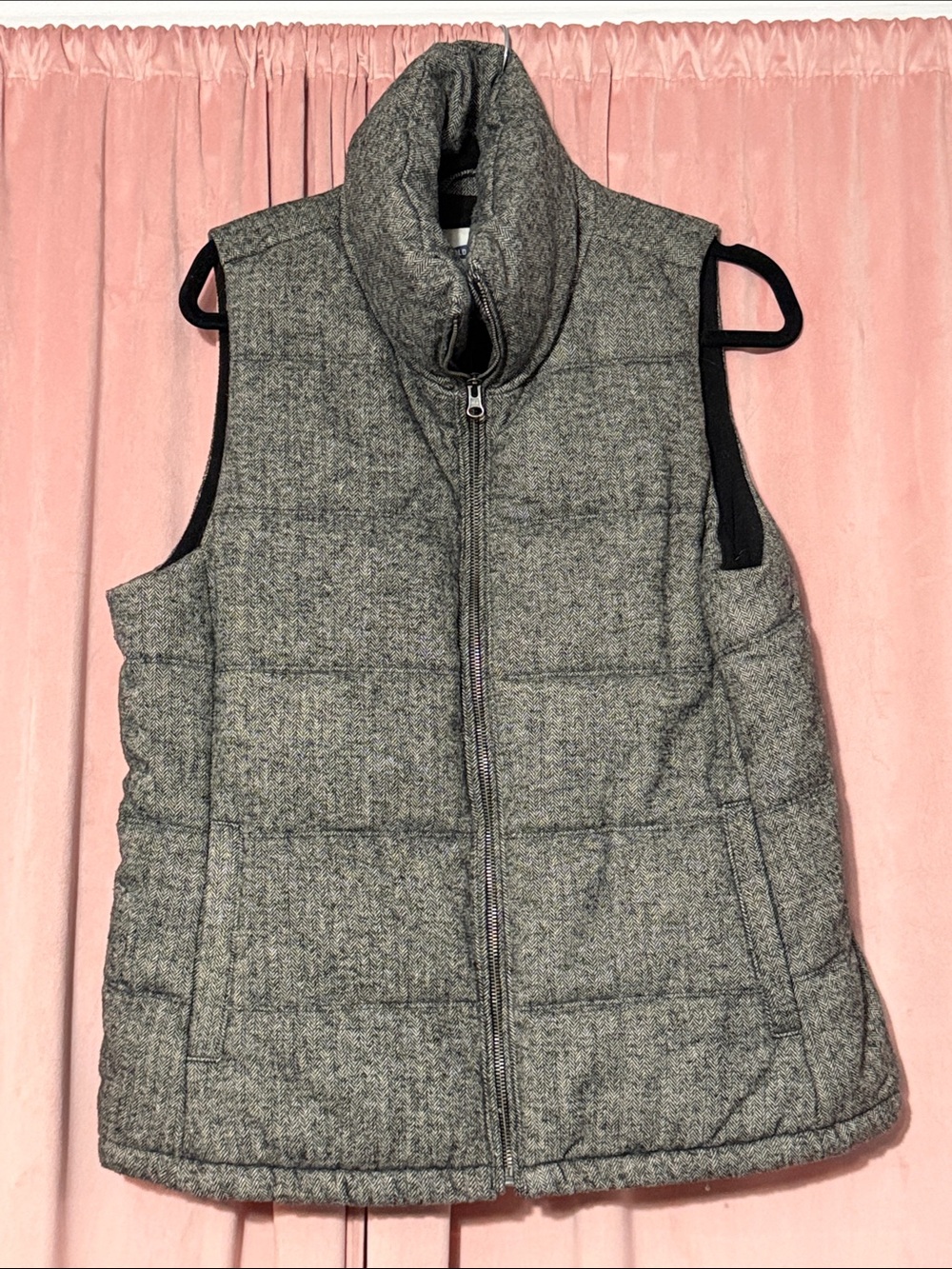 Old Navy Gray Quilted Puffer Vest with High Neck